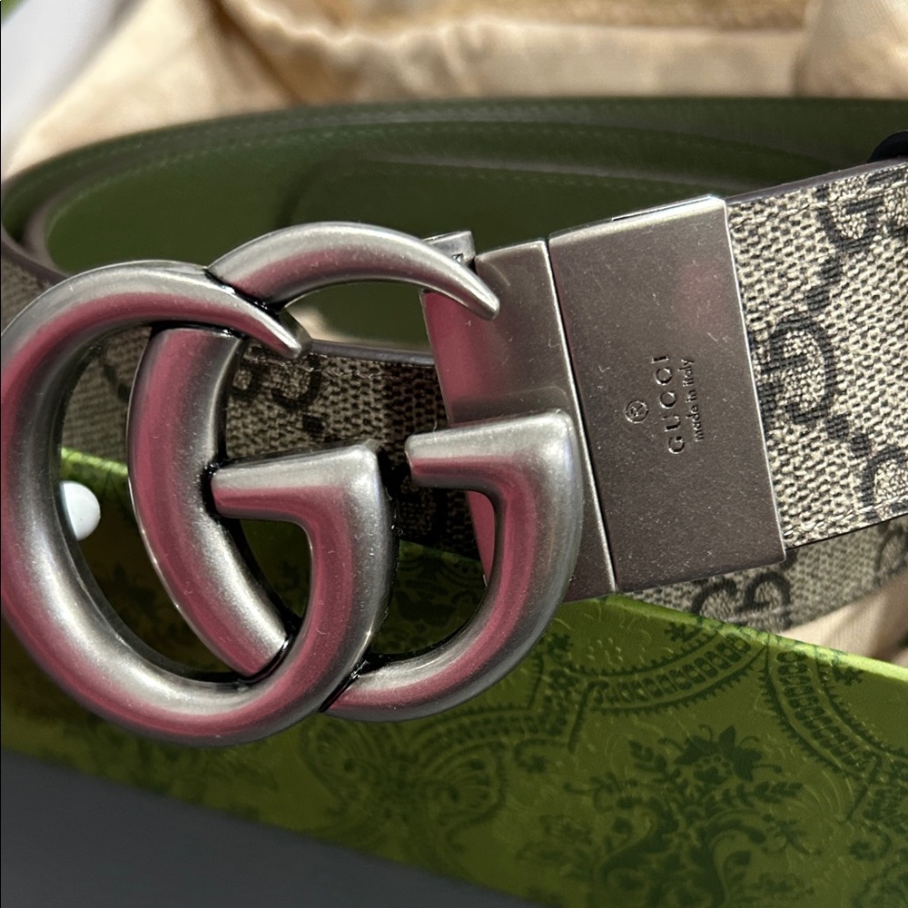 Gucci Silver Buckle With Gray Patterned Belt - image 2